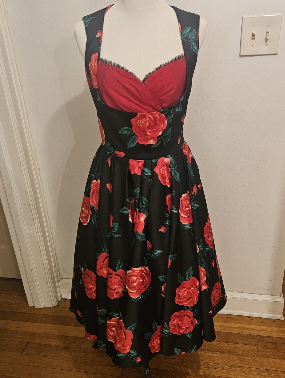 Laura Byrnes Pinup Girl Clothing Grace Dress - Spanish Rose print